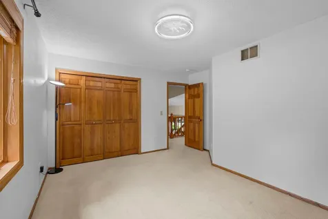14305 44th Avenue N Plymouth MN 55446