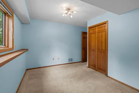 14305 44th Avenue N Plymouth MN 55446