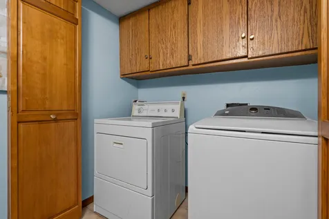 14305 44th Avenue N Plymouth MN 55446