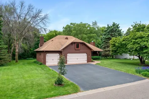 14305 44th Avenue N Plymouth MN 55446