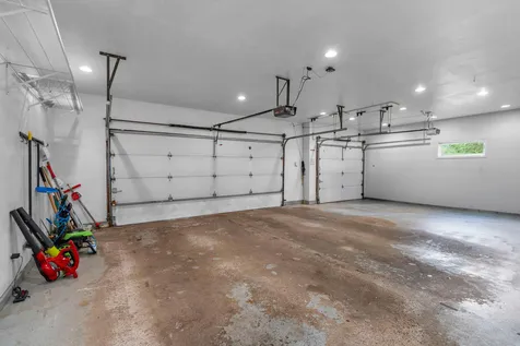 14305 44th Avenue N Plymouth MN 55446