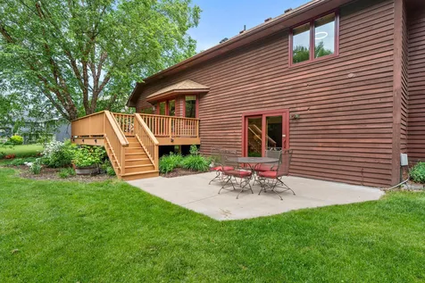 14305 44th Avenue N Plymouth MN 55446