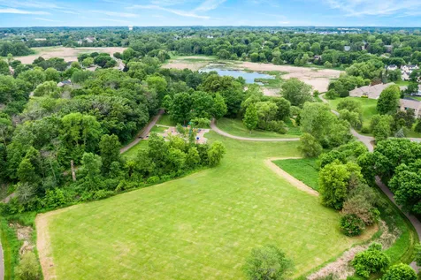 14305 44th Avenue N Plymouth MN 55446