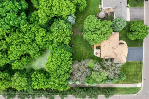 14305 44th Avenue N Plymouth MN 55446