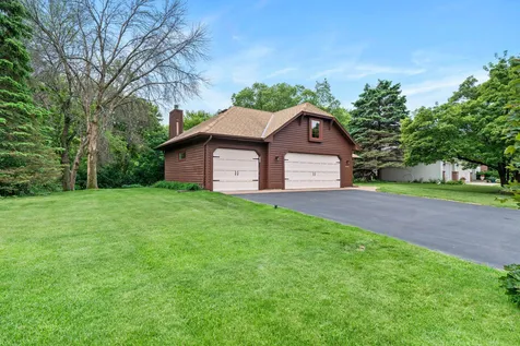 14305 44th Avenue N Plymouth MN 55446