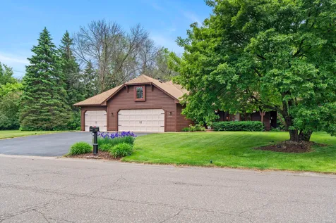 14305 44th Avenue N Plymouth MN 55446