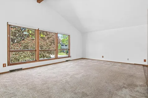 344 Thompson Avenue W West Saint Paul MN 55118
