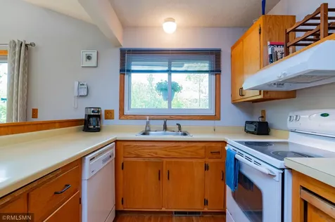 1874 Skillman Avenue W Roseville MN 55113