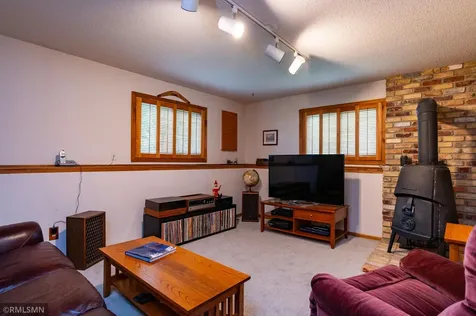 1874 Skillman Avenue W Roseville MN 55113