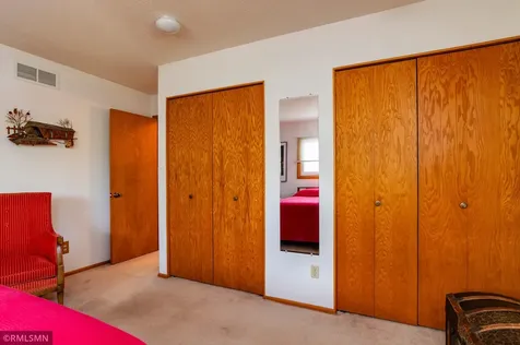 1874 Skillman Avenue W Roseville MN 55113