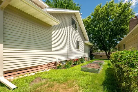5218 N 4th Street Minneapolis MN 55430