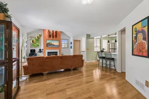 4902 Bayswater Road Minnetonka MN 55345