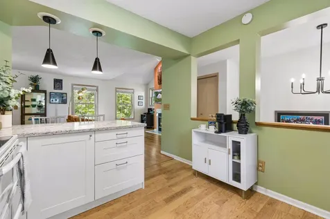 4902 Bayswater Road Minnetonka MN 55345