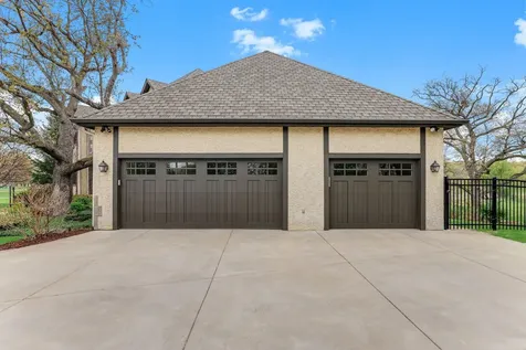 2660 Deer Ridge NE Blaine MN 55449