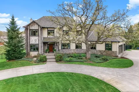 2660 Deer Ridge NE Blaine MN 55449