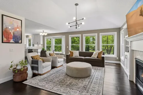3595 Rae Lane Woodbury MN 55125
