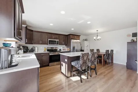 6824 Meadow View Drive S Fargo ND 58104