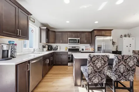 6824 Meadow View Drive S Fargo ND 58104