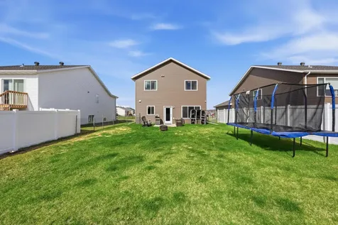 6824 Meadow View Drive S Fargo ND 58104