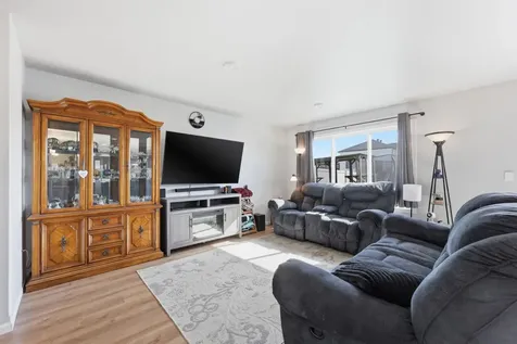 6824 Meadow View Drive S Fargo ND 58104