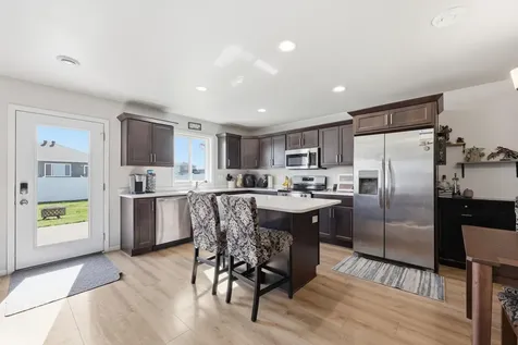 6824 Meadow View Drive S Fargo ND 58104