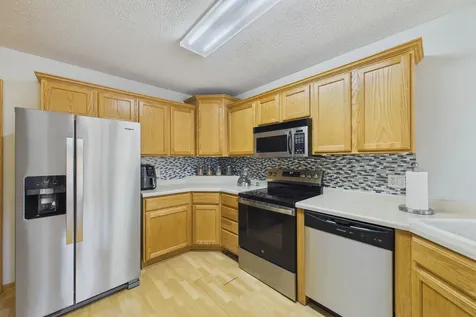 1781 Stone Meadow Boulevard Shakopee MN 55379