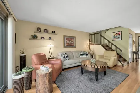 10203 Scarborough Road Bloomington MN 55437