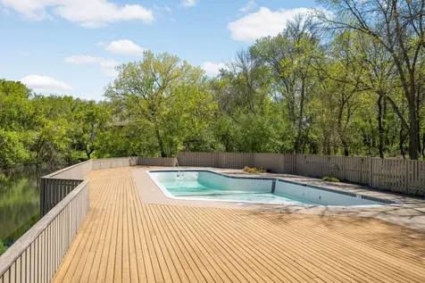 10203 Scarborough Road Bloomington MN 55437