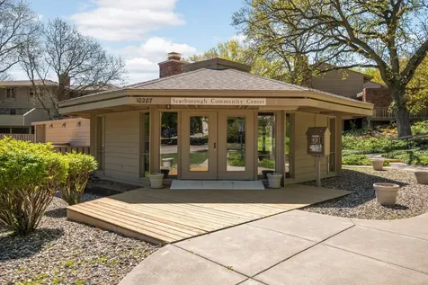 10203 Scarborough Road Bloomington MN 55437