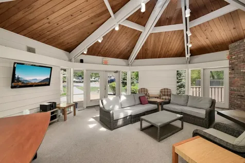 10203 Scarborough Road Bloomington MN 55437