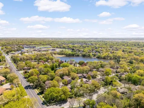 10203 Scarborough Road Bloomington MN 55437