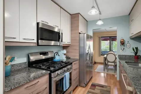 10203 Scarborough Road Bloomington MN 55437