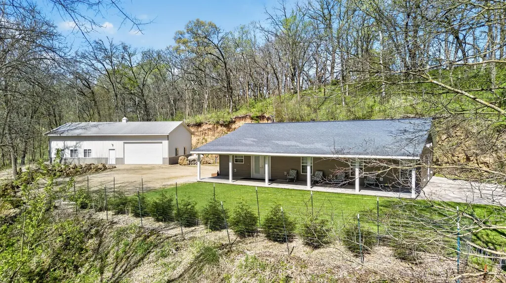 39568 569th Street Zumbro Falls MN 55991