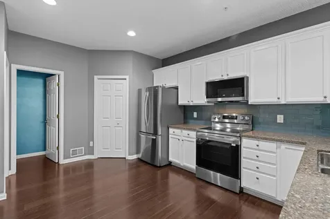 883 Braunworth Court Chaska MN 55318