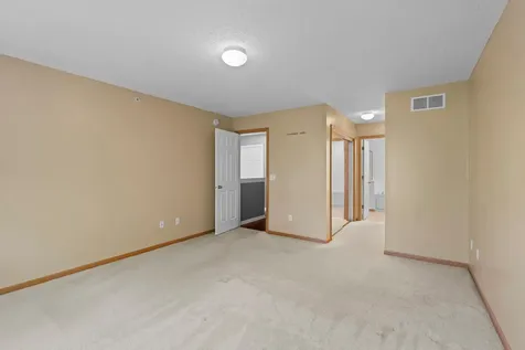 883 Braunworth Court Chaska MN 55318