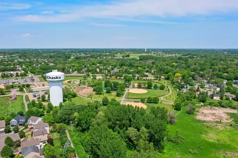 883 Braunworth Court Chaska MN 55318