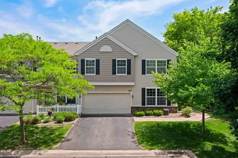 883 Braunworth Court Chaska MN 55318