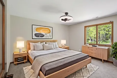 11801 Lockridge Avenue S Hastings MN 55033