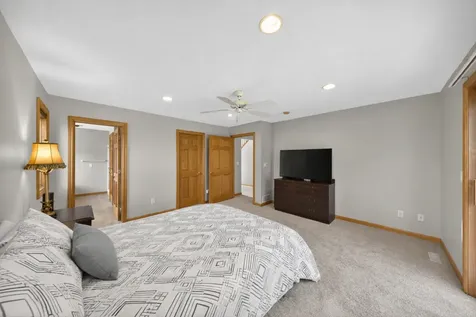 1011 Golfers Ct SE Rochester MN 55904