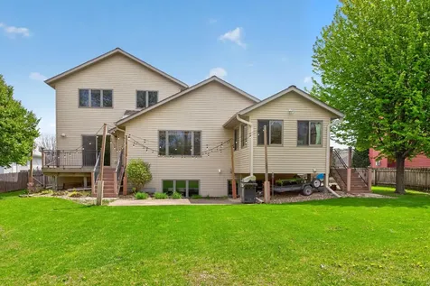 1011 Golfers Ct SE Rochester MN 55904