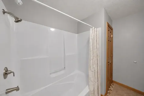 1011 Golfers Ct SE Rochester MN 55904