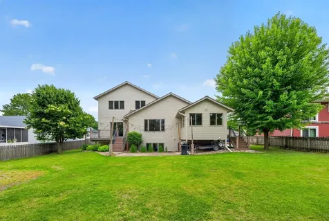1011 Golfers Ct SE Rochester MN 55904