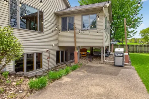 1011 Golfers Ct SE Rochester MN 55904