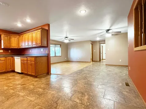 431 Spring Street Tracy MN 56175