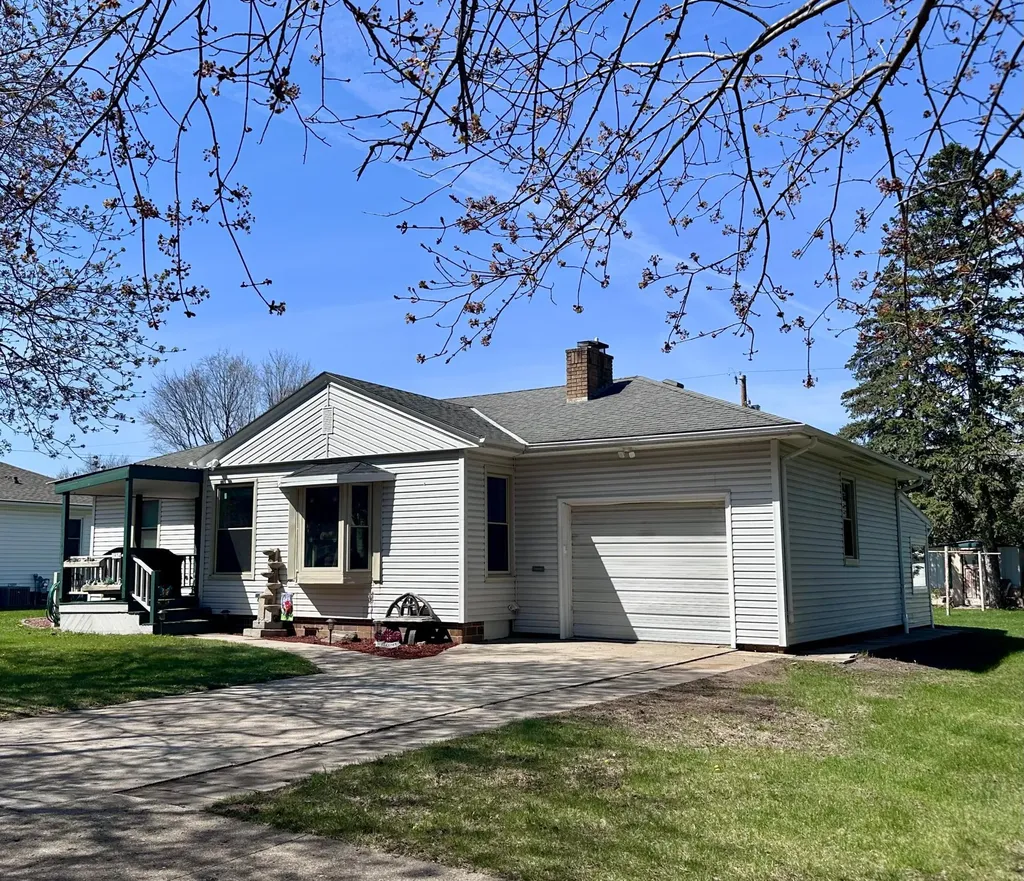 2934 Oak Avenue Slayton MN 56172