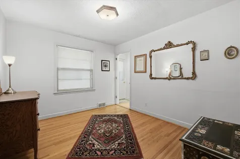 1305 E 52nd Street Minneapolis MN 55417