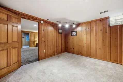 1305 E 52nd Street Minneapolis MN 55417