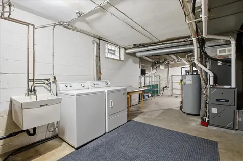 1305 E 52nd Street Minneapolis MN 55417