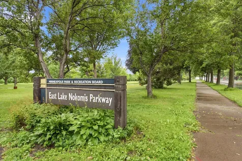 1305 E 52nd Street Minneapolis MN 55417