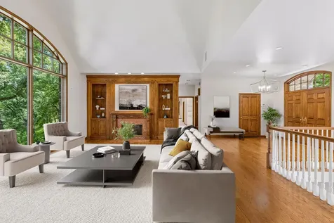 7 Mallard Lane North Oaks MN 55127